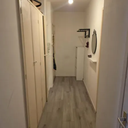 아파트 The Hague Appartment *
